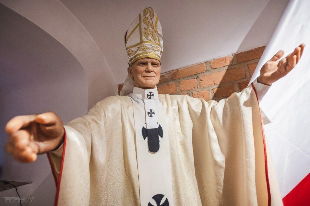 Papież Jan Paweł II figura woskowa Gdańsk